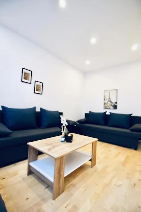 Comfy 4Br Apartment With Terrace In Great Location Vídeň